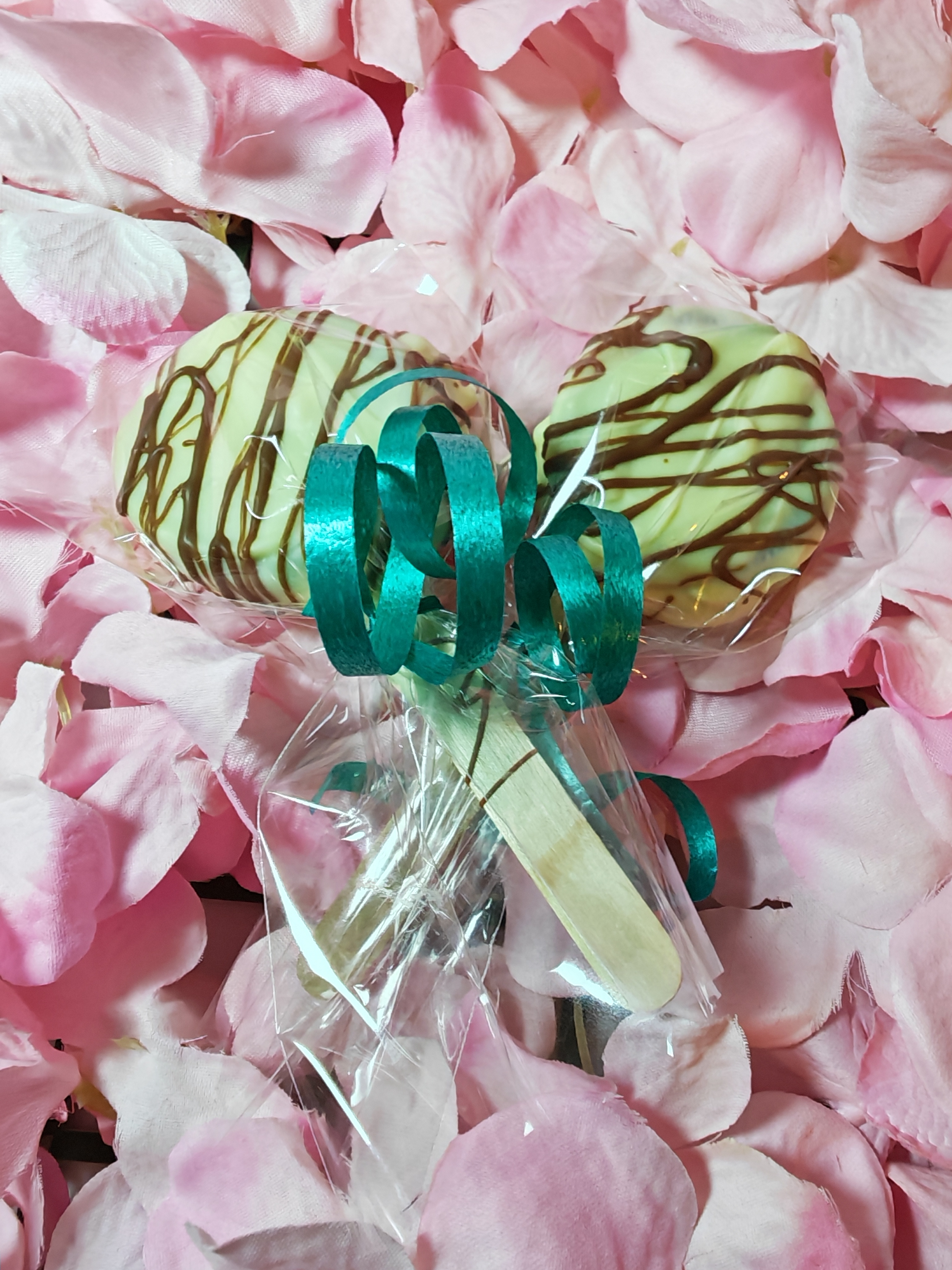 Belgian Chocolate Oreo Pops